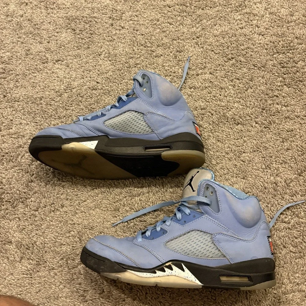 Air Jordan 5 Retro SE UNC University Blue Size Men's 11.5 Carolina University